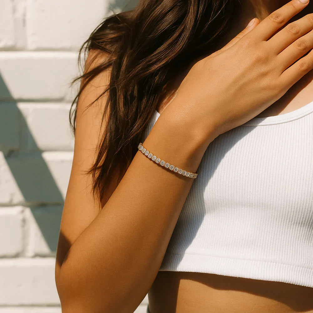 Vergoldetes Tennisarmband mit Moissanit