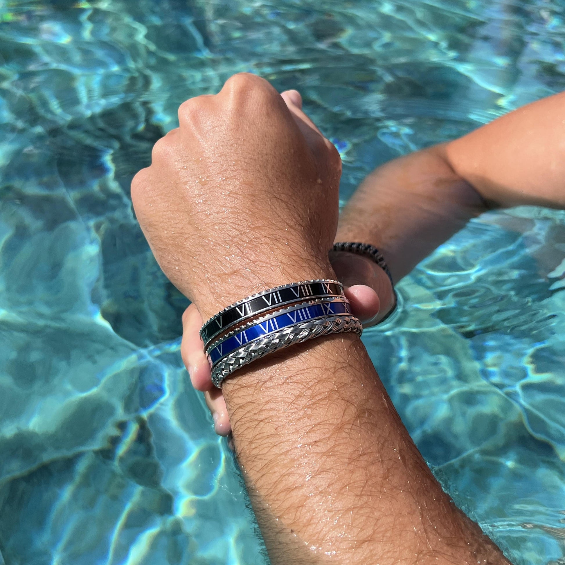 Roman Speed armband silver blue bezel style
