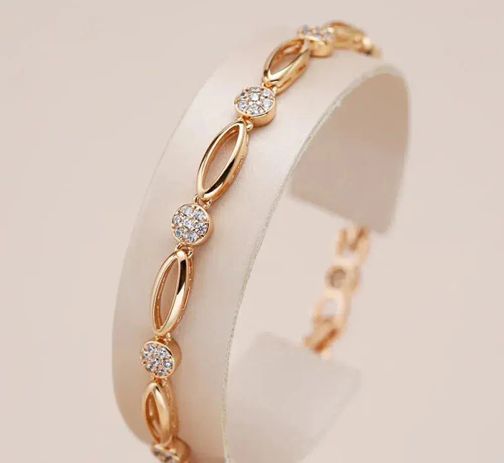 Elegantes goldenes Zirkonia Armband