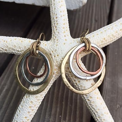 Vintage-Ohrringe in Gold und Silber