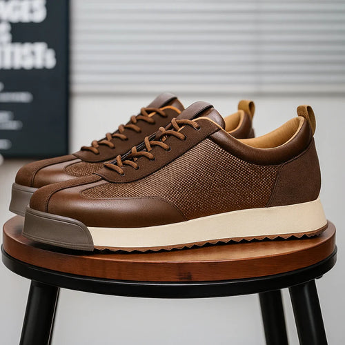 Constance Leder Sneaker
